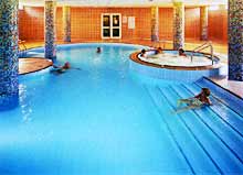  .  Golden Hotel Taurus Park. 