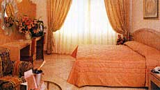 .  .  Grand Hotel Gallia. 