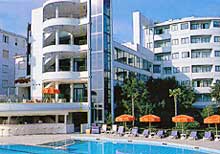  .  .  Le Palm