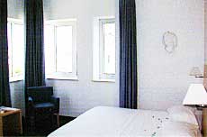  . .  Days Inn. 